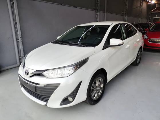 TOYOTA YARIS 1.5 16V FLEX SEDAN XL PLUS CONNECT MULTIDRIVE TOYOTA YARIS 1.5 16V FLEX SEDAN XL PLUS CONNECT MULTIDRIVE